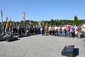 Кременчук вшанував пам’ять загиблих захисників України - Новини Кременчука4