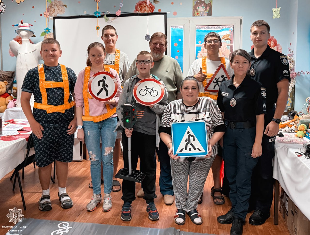 У Кременчуці провели заняття з правил дорожнього руху для молоді з інвалідністю - Новини Кременчука0