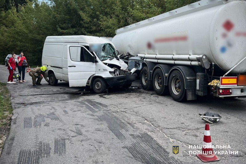 Поліція з'ясовує обставини ДТП у Кременчуцькому районі - Новини Кременчука0