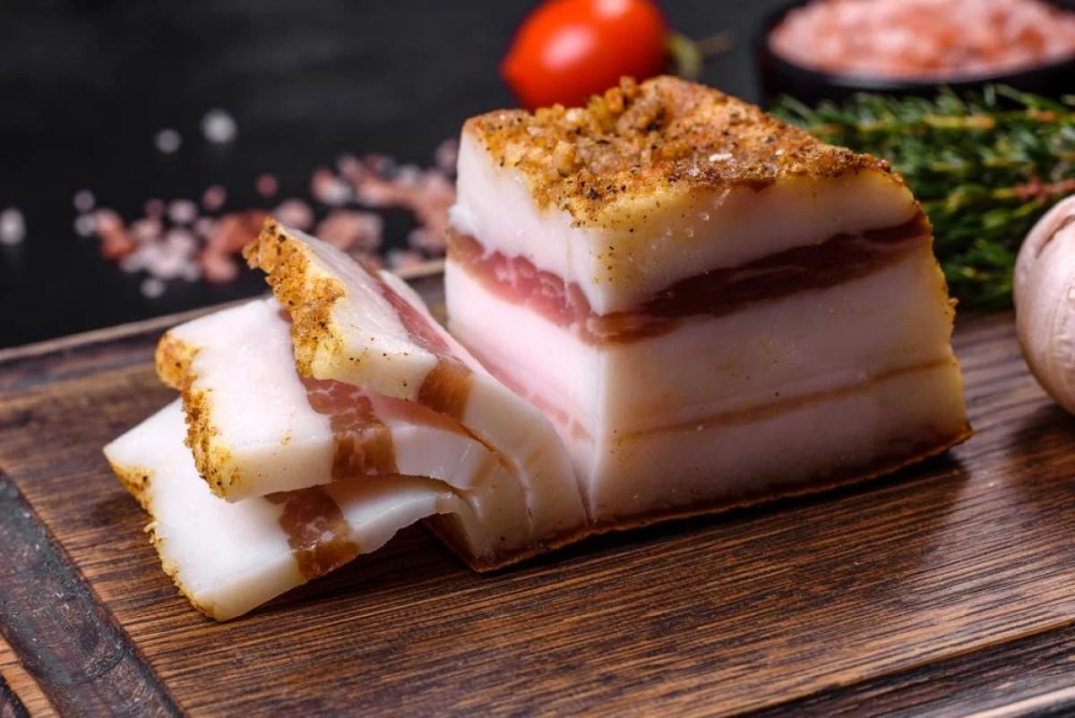 На Полтавщині сало подорожчало на чверть: ціни продовжують рости - Новини Кременчука0