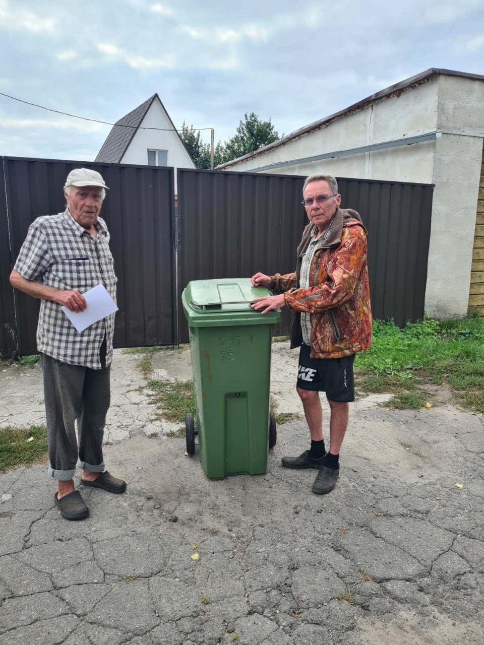 Кременчук отримав нову партію контейнерів для побутових відходів зі Швеції0