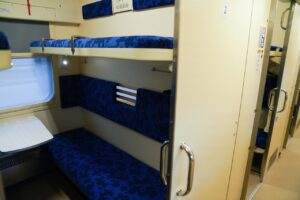 Шість нових вагонів з Кременчука вирушили на прифронтові напрямки — Харків і Дніпро2