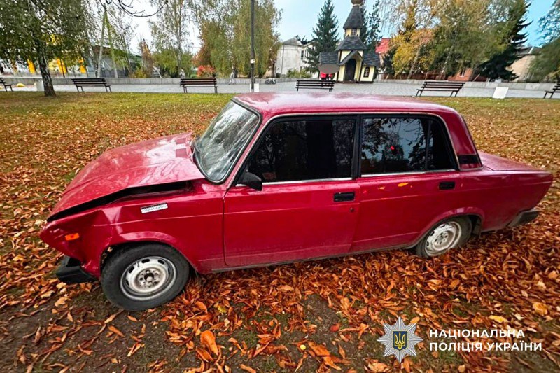 Поліція Полтавщини з’ясовує обставини ДТП у Карлівці — постраждала жінка0