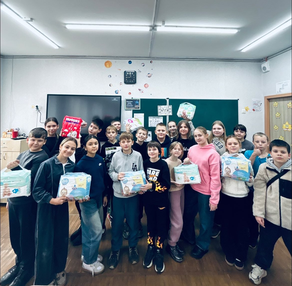 Учні кременчуцької гімназії №31 долучилися до благодійної ініціативи до Всесвітнього дня дитини