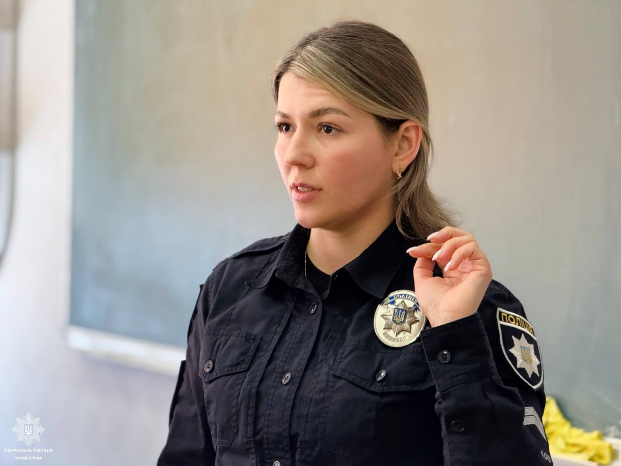 У Кременчуці патрульні провели для школярів урок із кібербезпеки