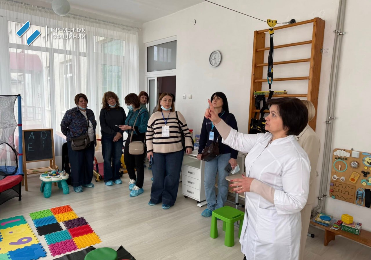 Делегація з Кременчука вивчила кращі практики соціальної та реабілітаційної допомоги на Закарпатті
