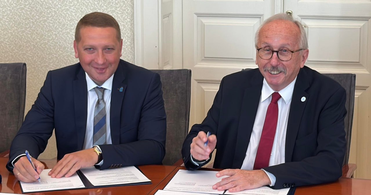 Мер Кременчука привітав побратимів з Ержебетварошу з перемогою на виборах