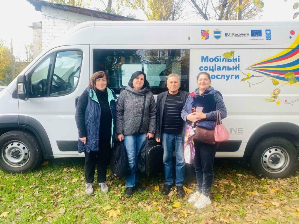 У селі Потоки на Кременчуччині мешканцям надали соціальні послуги від &laquo;Турботи&raquo;
